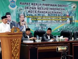 Molen Buka Rapat Kerja Dewan Masjid Indonesia Kota Pangkalpinang