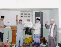 Safari Ramadhan di Kampak, Molen Serahkan Bantuan Dana Hibah Untuk Masjid